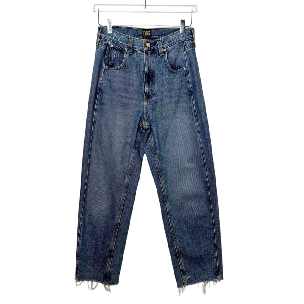 BDG Urban Outfitters Barrel Leg High Rise Carrot Women’s Jeans Sz 28